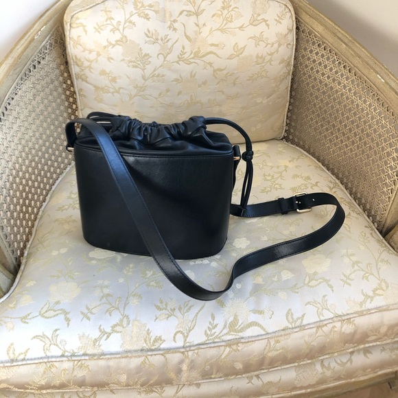 & other Stories Chic small black bag - Picture 2 of 7